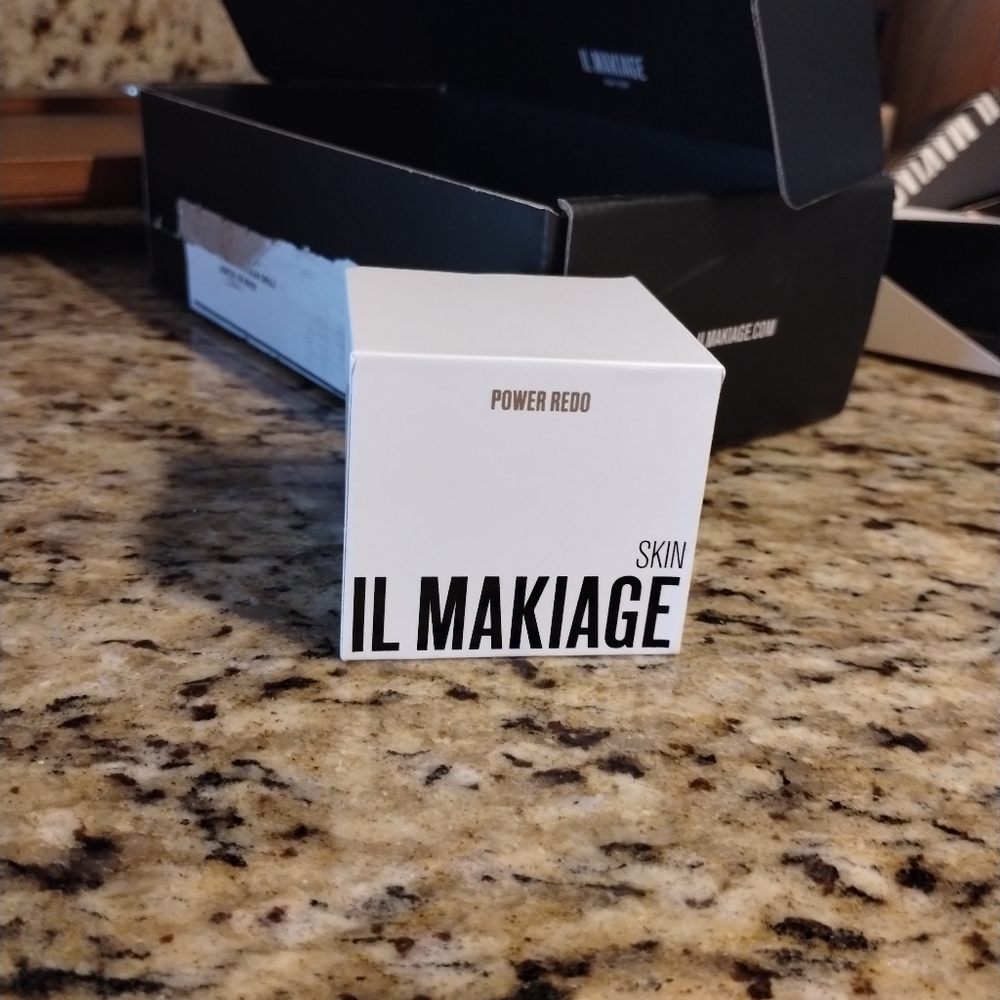 IL Makiage powder redo